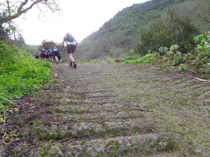 Para ir calentando, rampones de % infinito el primer km.