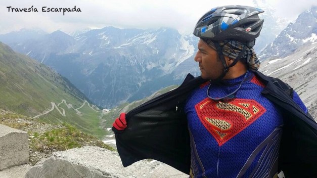 109 - Supermán en el Passo Stelvio, con algo de Kriptonita